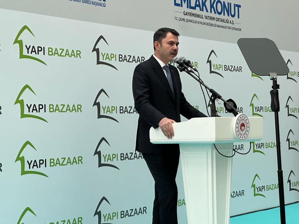 Bakan Kurum, İmkon Yapı ve İnovasyon Zirve Programı'nda konuştu